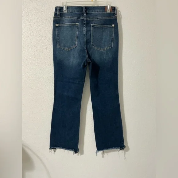 NWT Judy BlueMedium Wash Mid Rise Cropped Boot Jeans Size 11/30